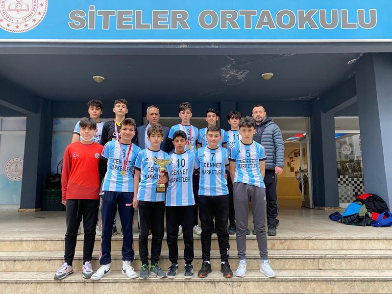 FUTSAL’DA İSTANBUL BİRİNCİSİ OLDU…