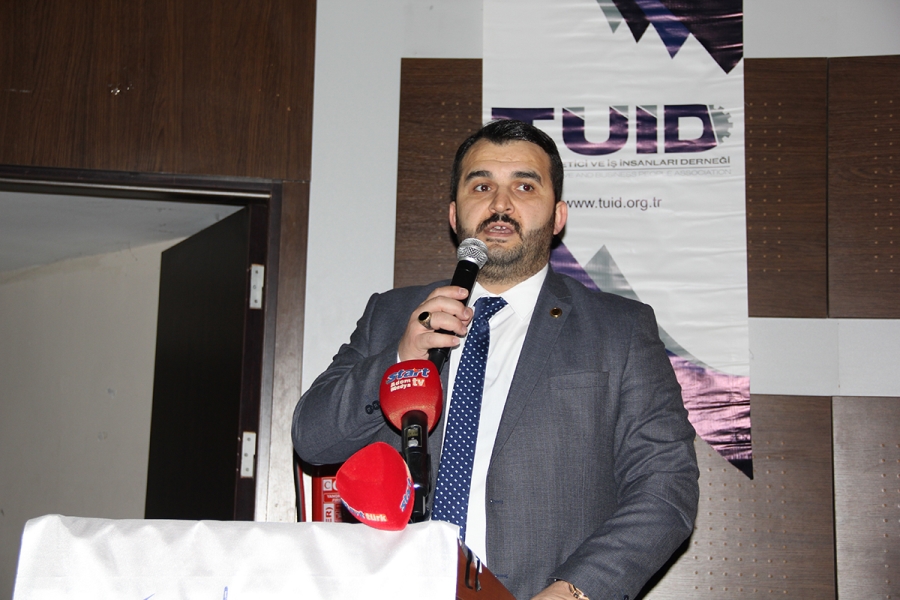 KURU EKMEK YİYEREK, ÜZÜM HOŞAFI İÇTİLER…