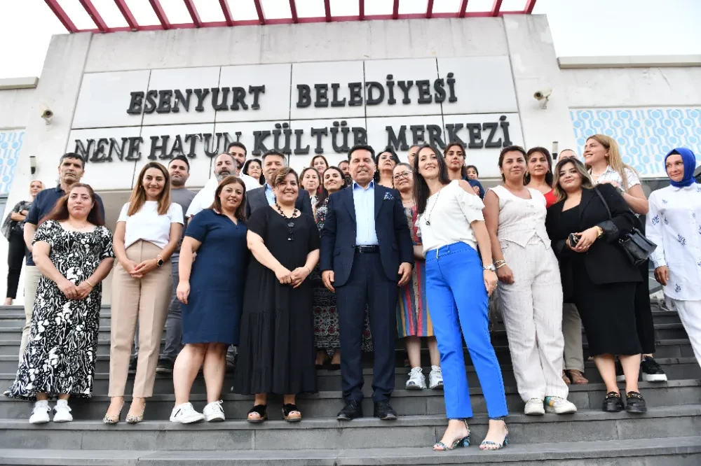 ÖZER; HAYATIN YÜKÜNÜN BÜYÜK KISMI KADININ OMZUNDA, EMEĞİNDEDİR