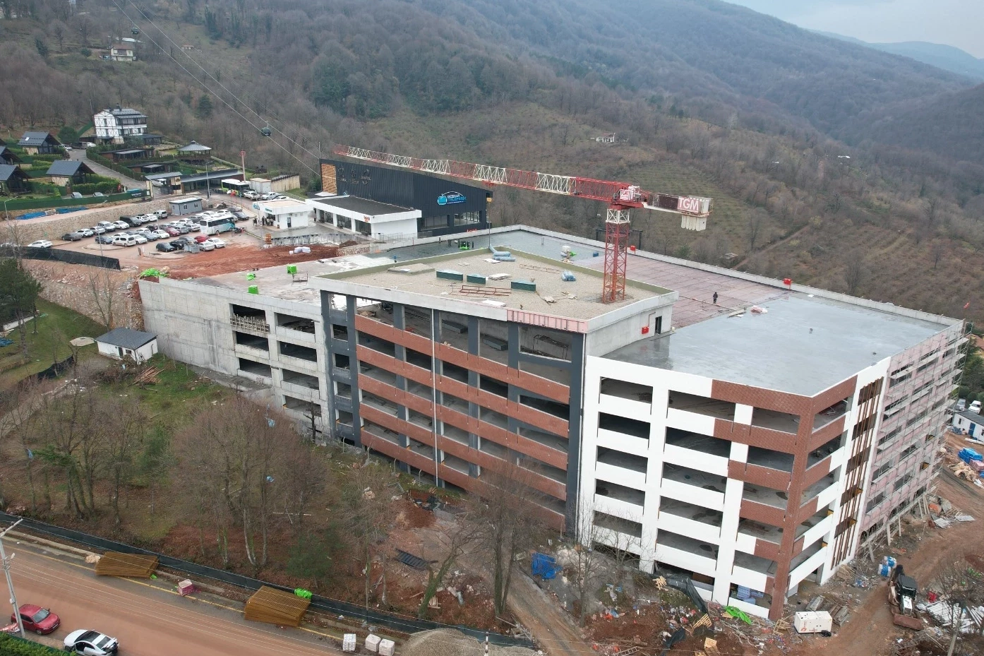 Teleferik otoparkı gün sayıyor